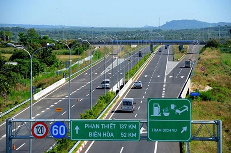 8 tuyến đường cao tốc nối TP.HCM và các tỉnh hiện nay ra sao?