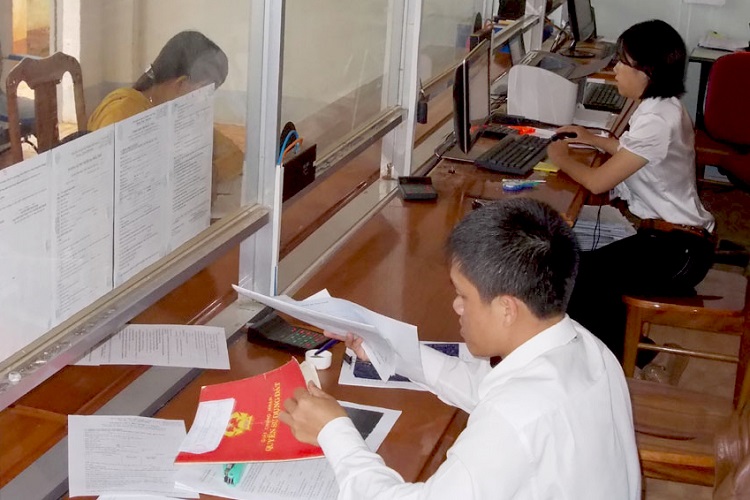 Cách tính thuế chuyển nhượng quyền sử dụng đất TP.HCM theo luật hiện hành
