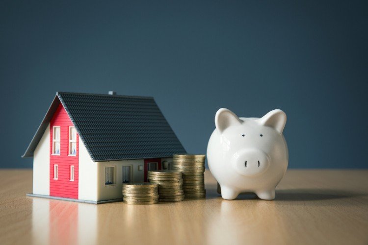 Lương 20 triệu/tháng, nên tiết kiệm như thế nào là hợp lý? - Rever Blog