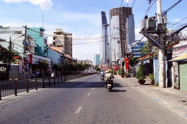 đường Nguyễn Tất Thành